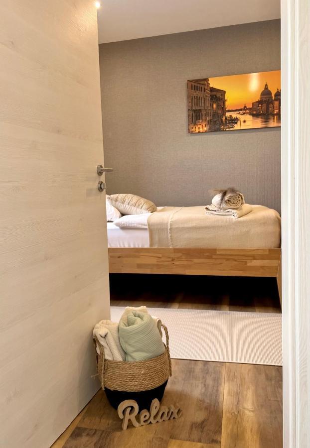 Grosse Wohnung Wellness + Sauna + Netflix Petershagen Zewnętrze zdjęcie